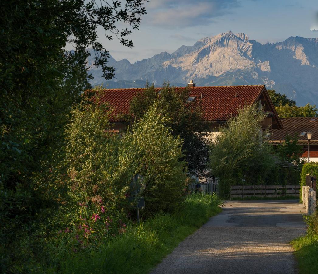 Das Bergquartier - Ferienwohnung Zugspitze Oberau  Extérieur photo