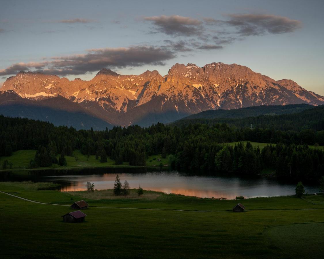 Das Bergquartier - Ferienwohnung Zugspitze Oberau  Extérieur photo